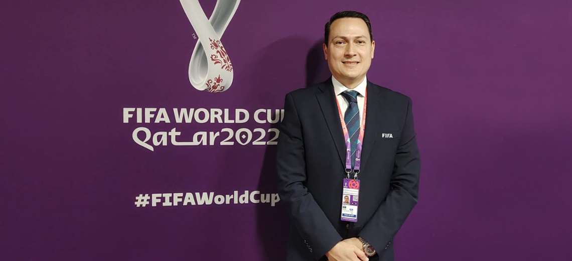 ¿Influyó la cancha en lesión de Acuña? "Eso le hubiera pasado hasta en Wembley", dice doctor - Imagen de la noticia