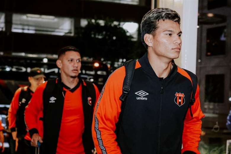 Así fue el arribo de Alajuelense a Los Ángeles - Imagen de la noticia