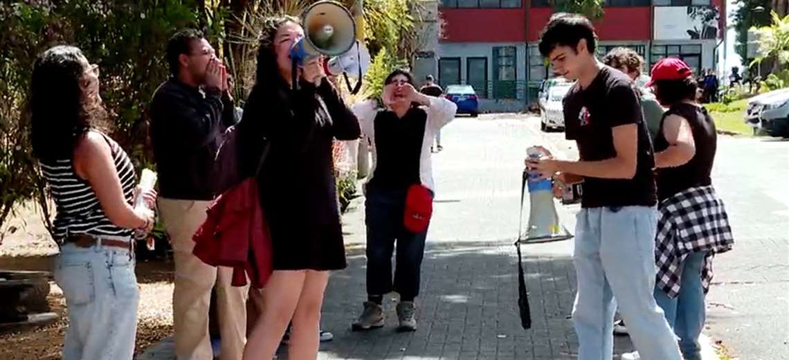 Estudiantes de UCR inician clases exigiendo cuentas al rector por uso de fondos públicos - Imagen de la noticia