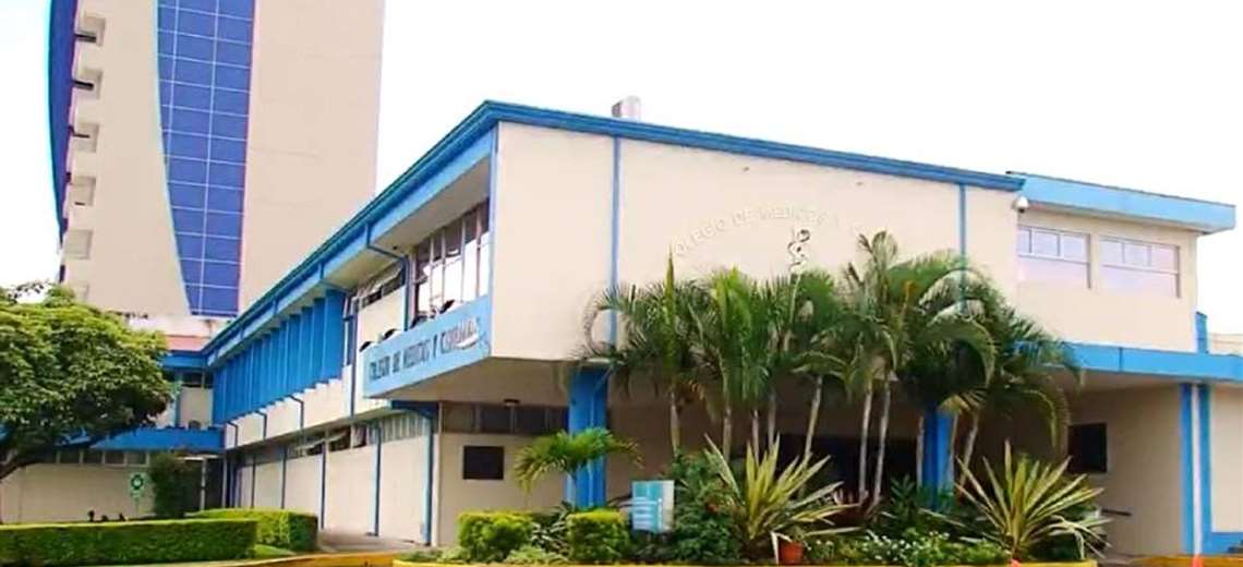 Colegio de Médicos impuso medida cautelar a doctor que emitió dictámenes estando internado - Imagen de la noticia