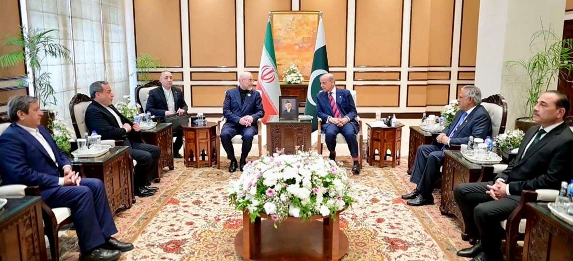 Irán y EE. UU. celebran negociación de paz marcada por la desconfianza mutua