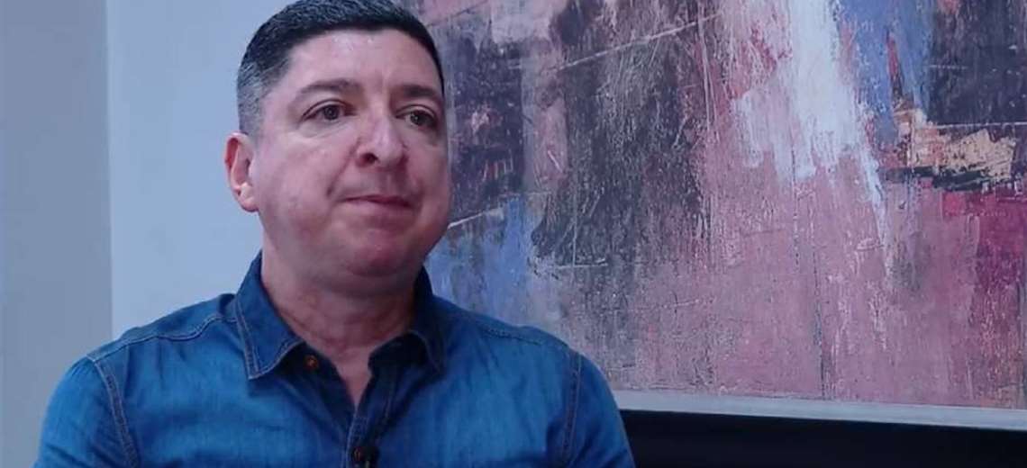 De turista a sobreviviente: Manudito CR arriesgó su vida en ruta clandestina para huir de guerra en Israel