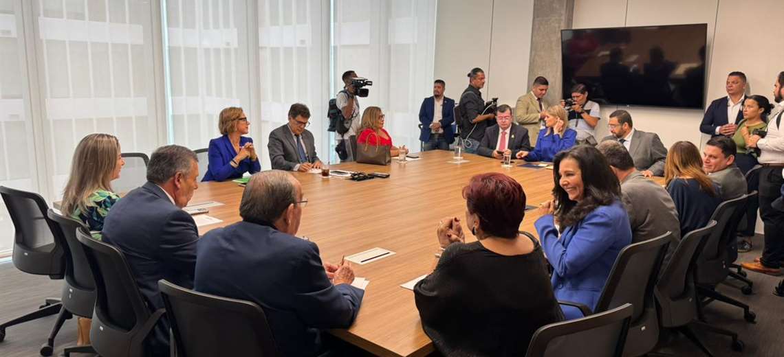 Laura Fernández pide al PLN último empuje a cinco proyectos de ley