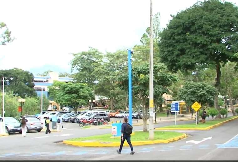 UCR apuesta por nuevas carreras en semiconductores, manufactura y ciencia de datos | Teletica