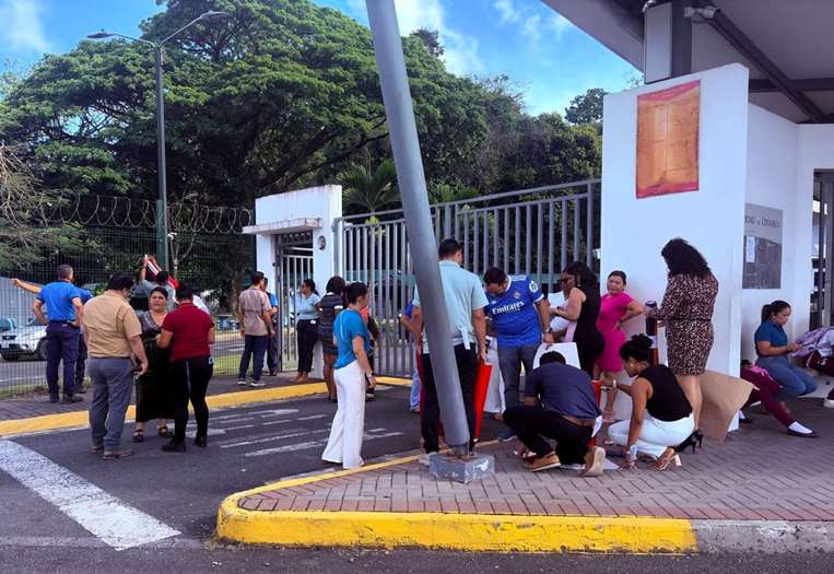 Manifestaciones en UCR