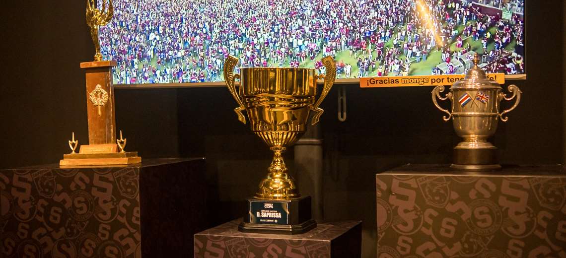 Saprissa ubicó la copa en un lugar muy especial