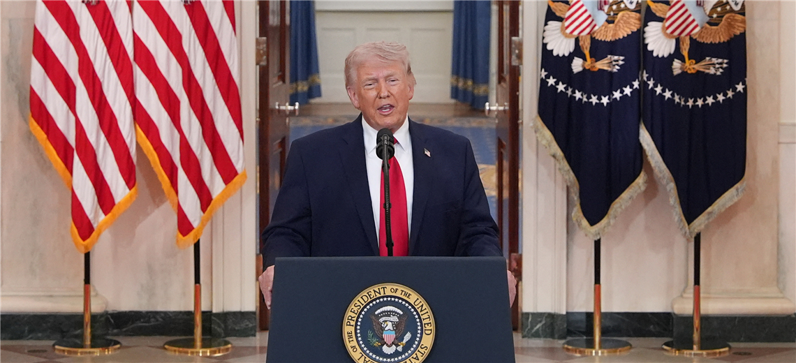 Trump dice que EEUU golpeará a Irán 