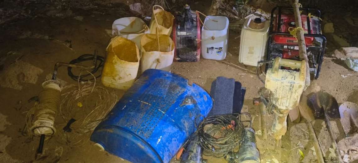 Fuerza Pública detiene a 19 oreros en Crucitas