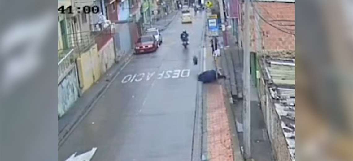 Impactante video: Llanta mata a mujer en Colombia