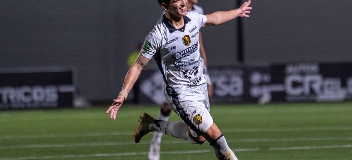 Liberia vuelve a ganar y llegará en gran momento a semifinales