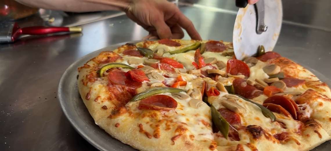 Esta pizza de Belén parece inofensiva, pero a los seis segundos pone a temblar a cualquiera