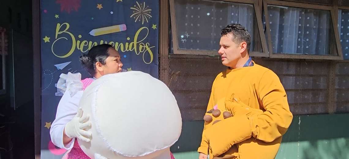 Lo que Johnny López descubrió en carne propia al trabajar como botarga