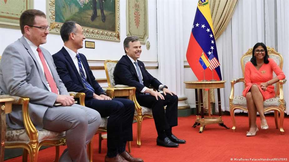 Rodríguez recibe al nuevo encargado de negocios de EE. UU.