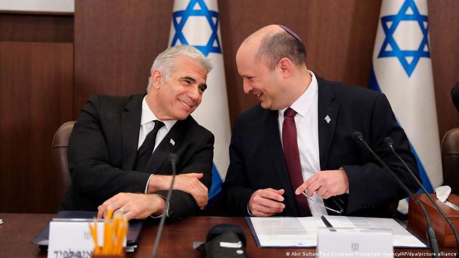 Yair Lapid forma una nueva coalición para desbancar a Netanyahu