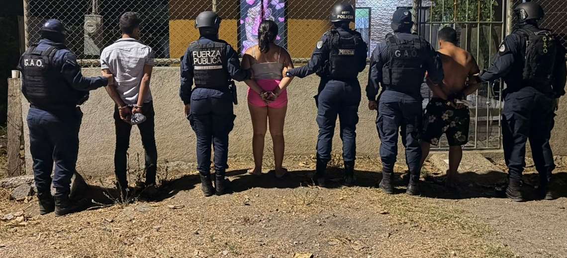 Detienen a sospechosos de mortal ataque a balazos en el que niño resultó herido en Liberia