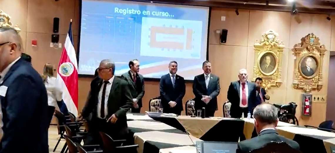 Gritos, apagones y golpes: los momentos que marcaron la Asamblea Legislativa 2022-2026
