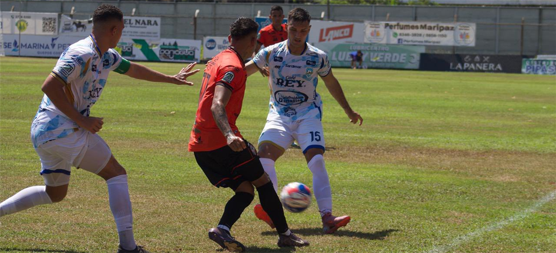 Quepos Cambute fue el único que salió con ventaja en las semifinales de Liga de Ascenso
