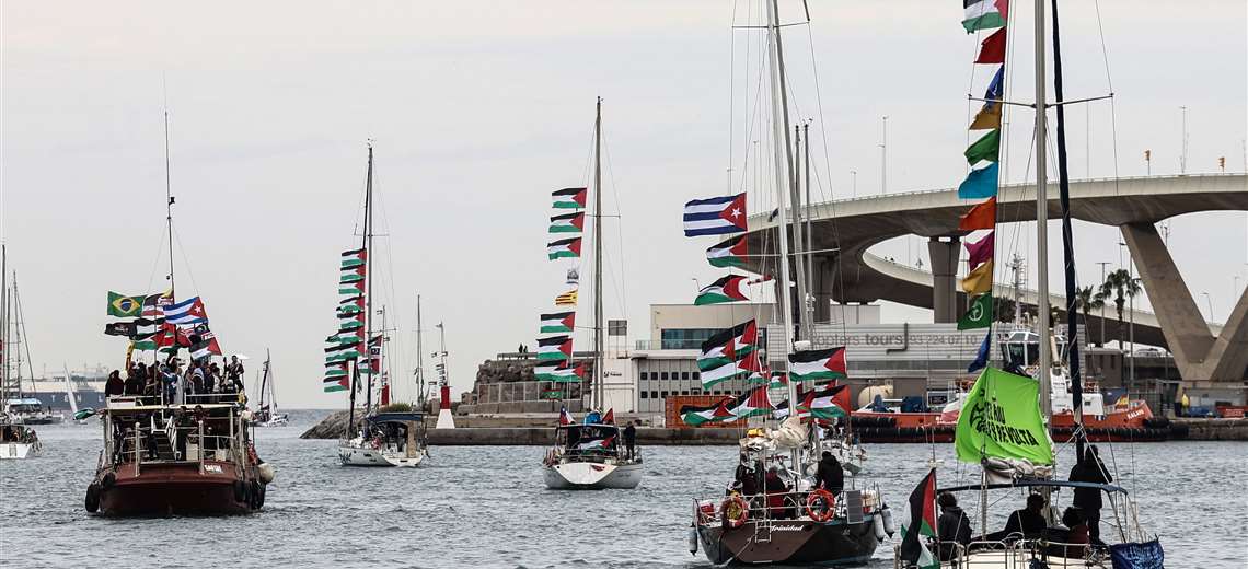 Israel intercepta flotilla para Gaza frente a Grecia y captura a al menos 175 activistas