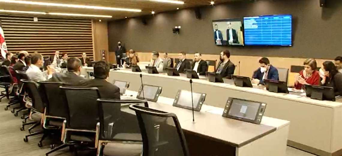 Así nace, avanza y muere una ley en Costa Rica: el proceso legislativo explicado por expertos