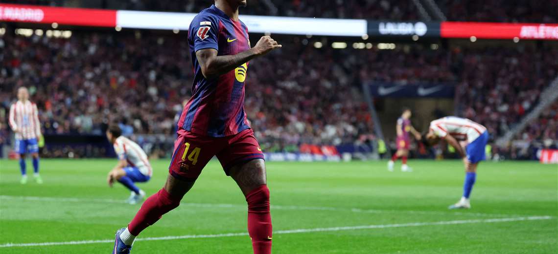 Barcelona vence al Atlético y se aleja en la cima de LaLiga tras caída del Real Madrid