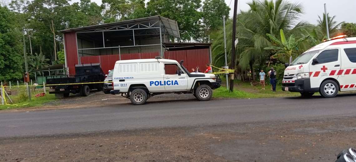 Hombre es asesinado a balazos al bajarse de su pick-up en Pococí