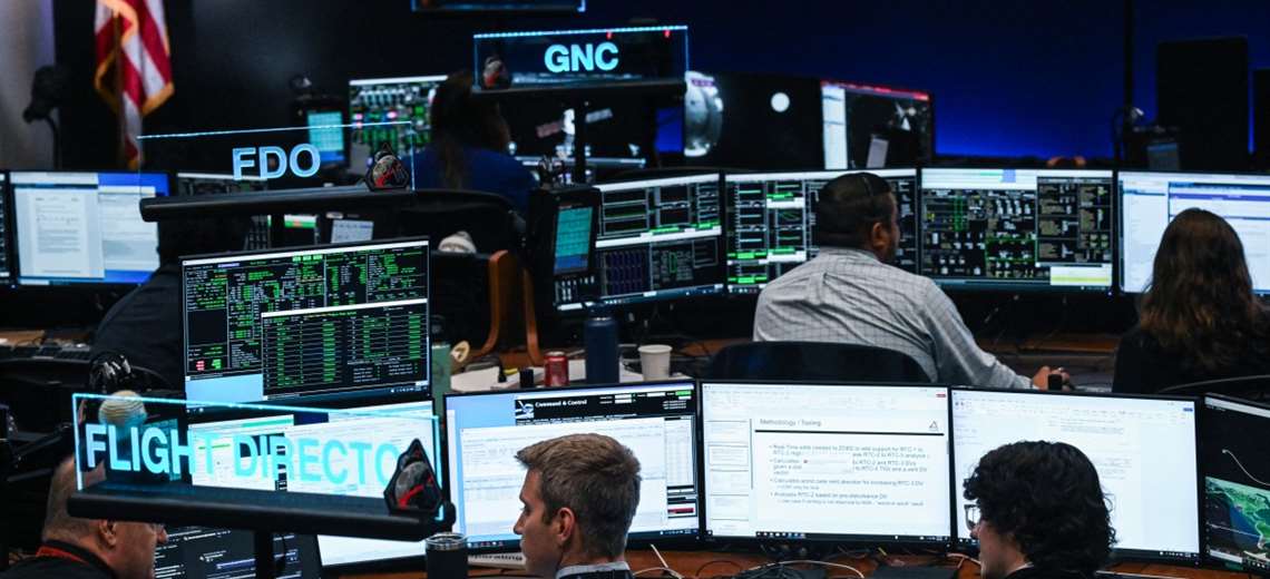 NASA restablece contacto con astronautas de Artemis II tras su paso detrás de la Luna