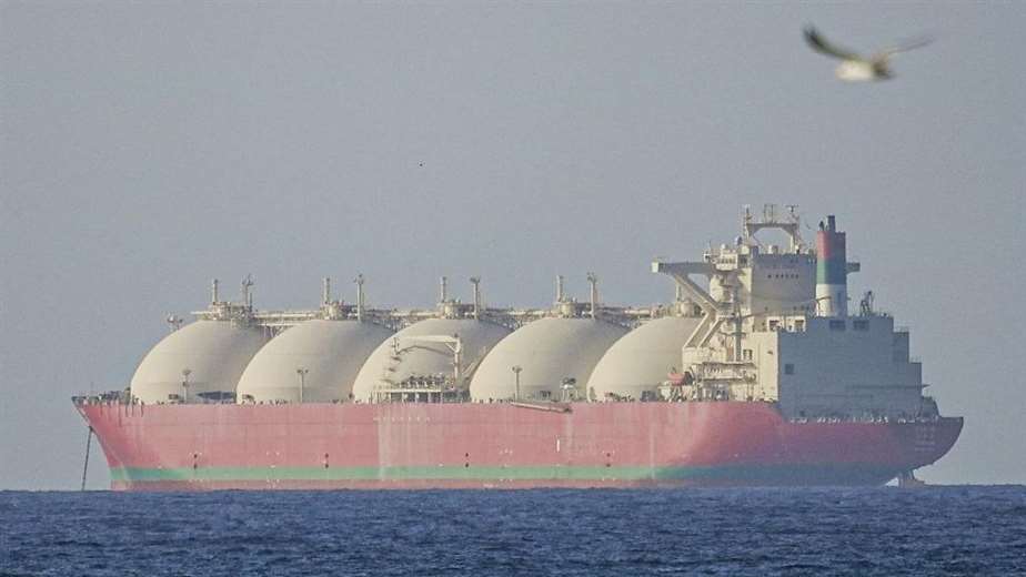 Tregua se tambalea: medios iraníes aseguran que estrecho de Ormuz fue cerrado e Irán acusa a EE.UU. e Israel de violar pacto