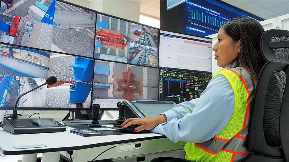 Cómo crisis políticas llevaron a Perú a “economía zombi” y rompieron su mito de crecimiento