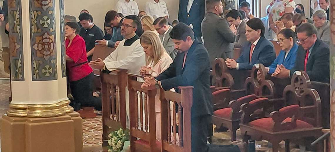 Iglesia católica recibe a Laura Fernández con un llamado a la unidad