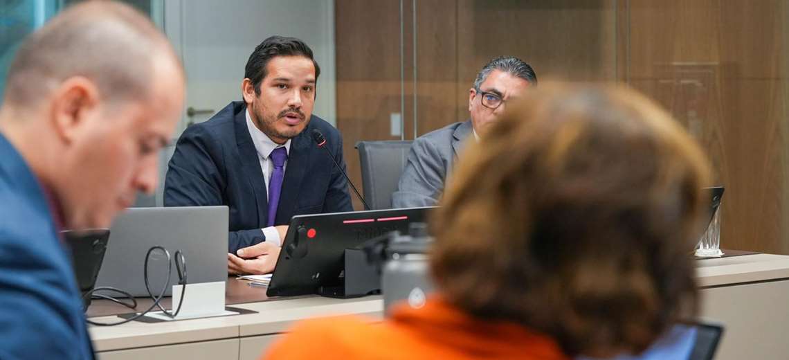 Víctor Carvajal renuncia a Banca para el Desarrollo a un mes de haber asumido dirección