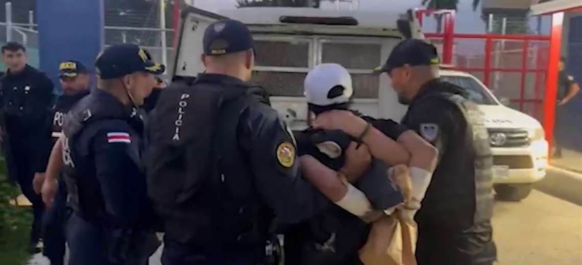 Detienen a uno de los sospechosos de disparar contra policía en Batán
