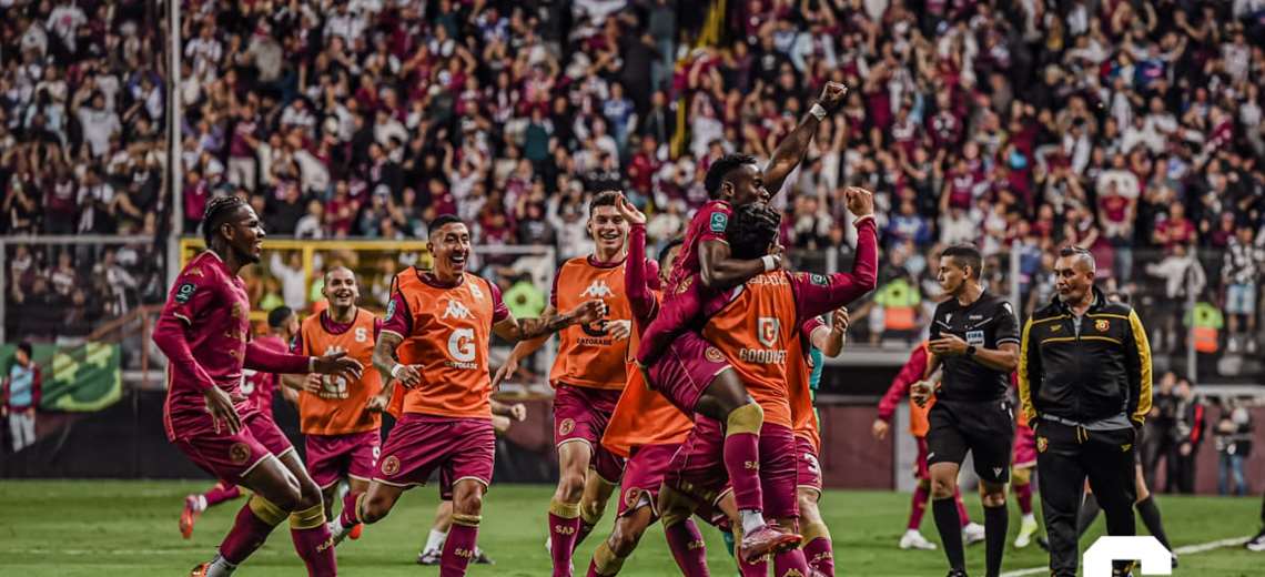 Saprissa da el primer golpe en la final ante Herediano