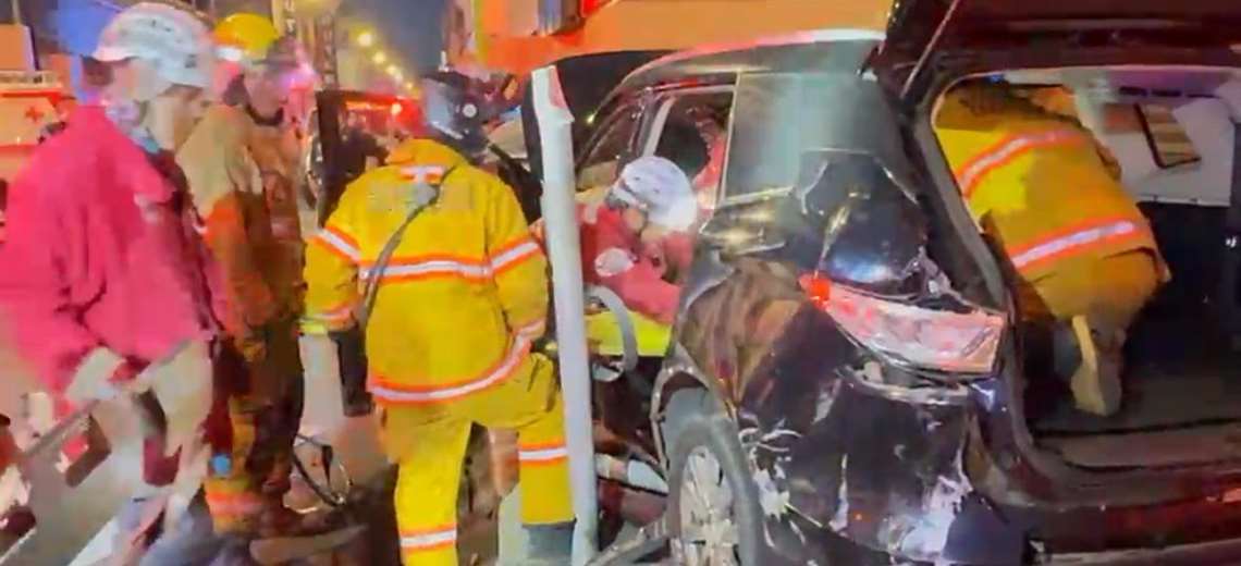 Tres personas heridas de gravedad tras aparatoso accidente en San José