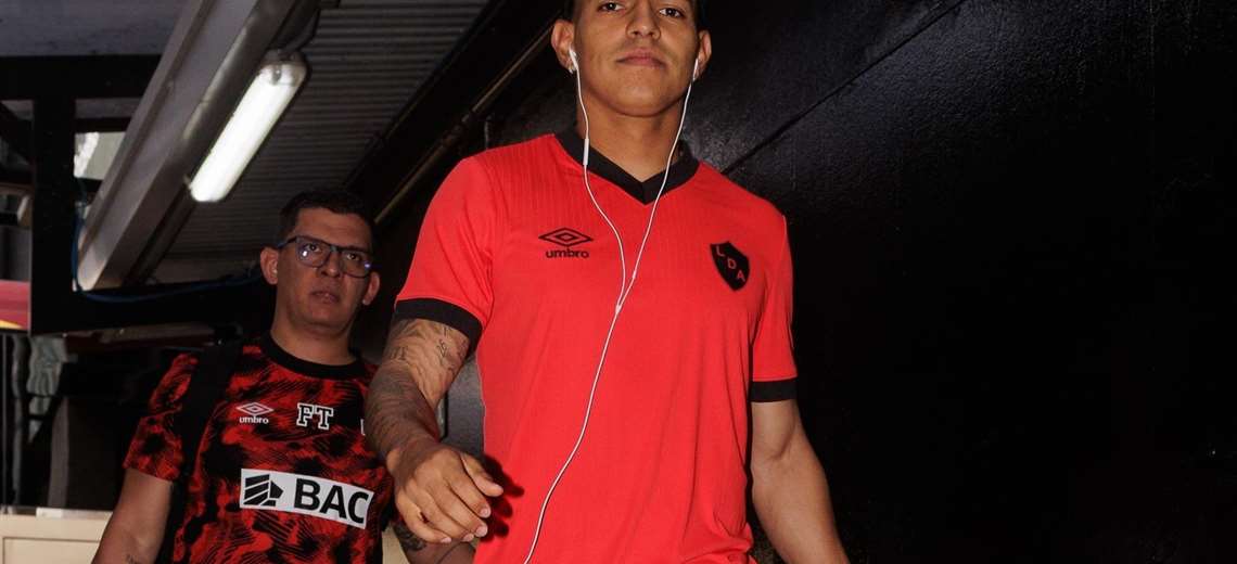 Alejandro Bran ya no es jugador de Alajuelense