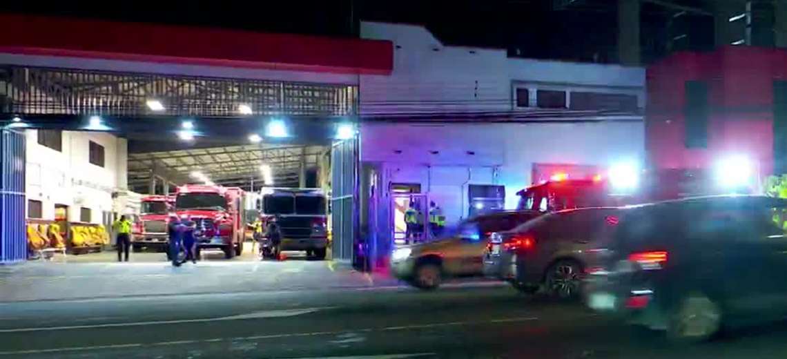 Entre fuego y balas: bomberos de Pavas enfrentan emergencias extremas