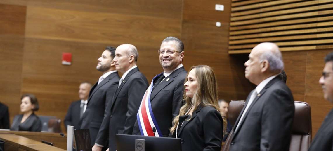 Oposición reacciona al último informe de Chaves: “Bastante fantasía y pirotecnia”