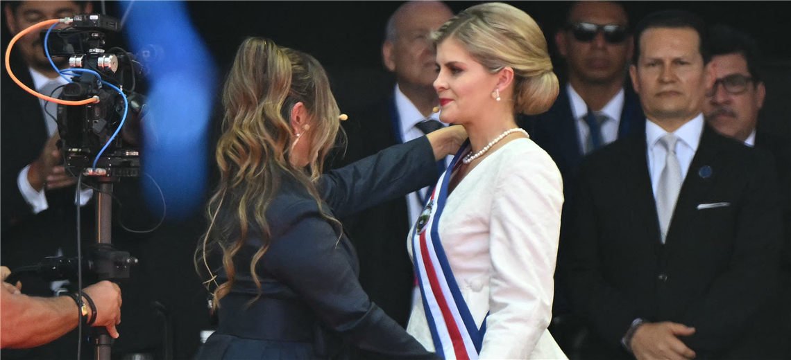 Laura Fernández jura como nueva presidenta de la República
