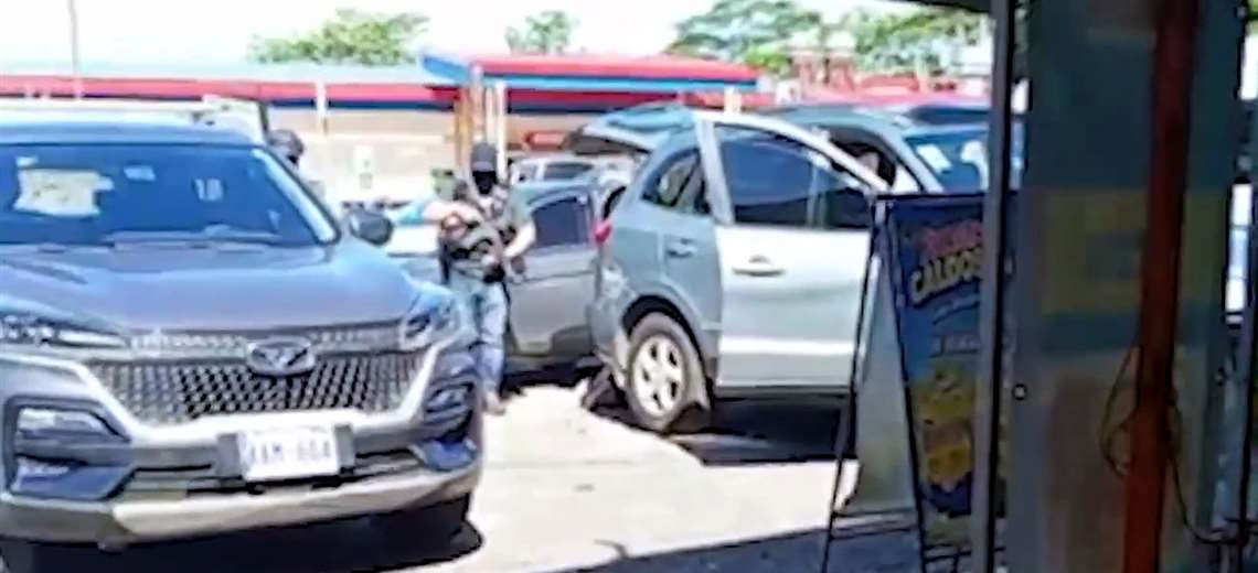 OIJ detiene a padre, sus dos hijos y mujer con media tonelada de cocaína en Tárcoles
