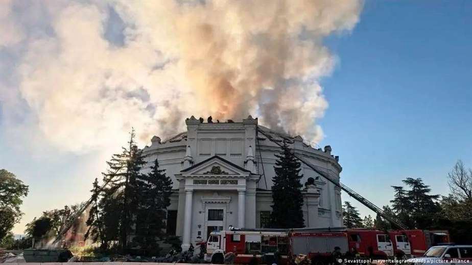 Ataque masivo de Ucrania contra industria militar 
