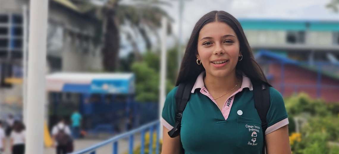 Misha Villegas: ciberseguridad, voleibol y un gran sueño con