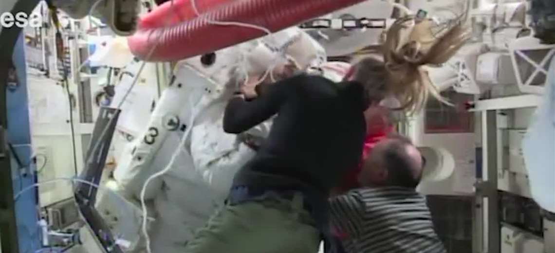 Tripulación de Artemis III: Astronauta casi se ahoga en el e