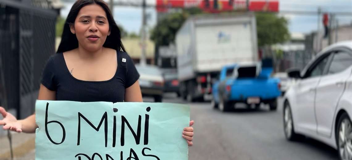 Una joven de 19 años conquistó San Rafael de Heredia vendiendo minidonas frente a su iglesia
