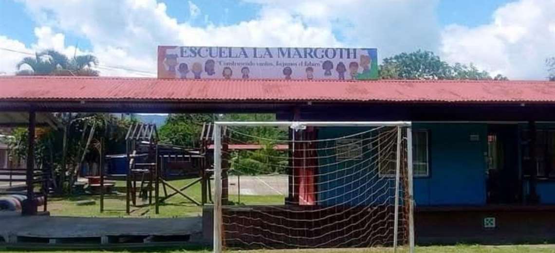 “Mi hijo no lleva tijeras a clases por miedo a que lo maten”, denuncia madre en Turrialba