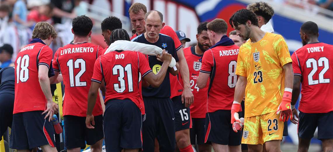 Inglaterra utilizará hasta dos equipos ante La Sele para dos