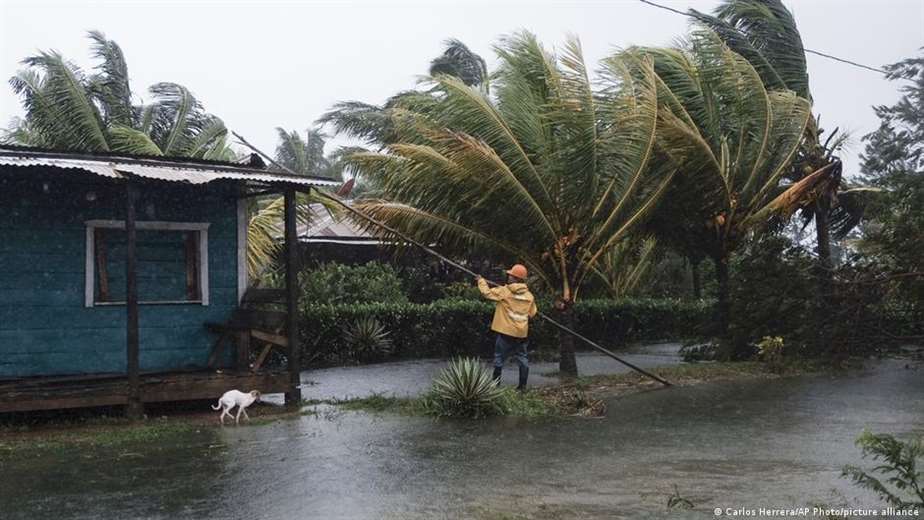 Centroamérica en alerta por tormenta tropical Cris