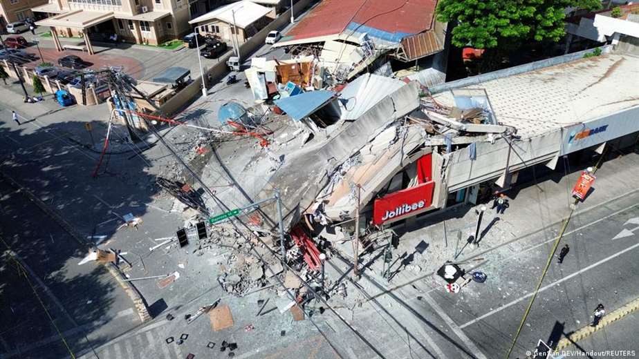 Suben a 36 los muertos por terremoto en Filipinas